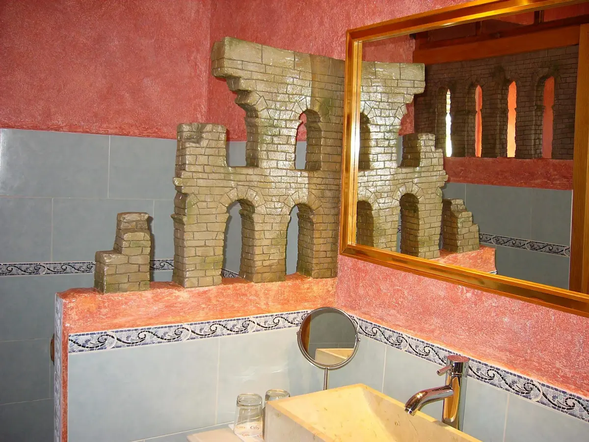 Baño Romano2-habitacion-romana-astorga-camino-santiago Baño Romano2-habitacion-romana-astorga-camino-santiago